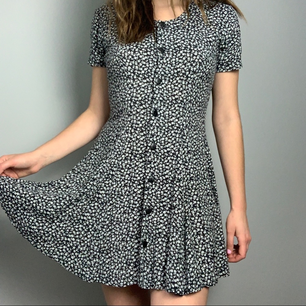 Rampage Vintage 90’s Navy Floral Button Down Dress